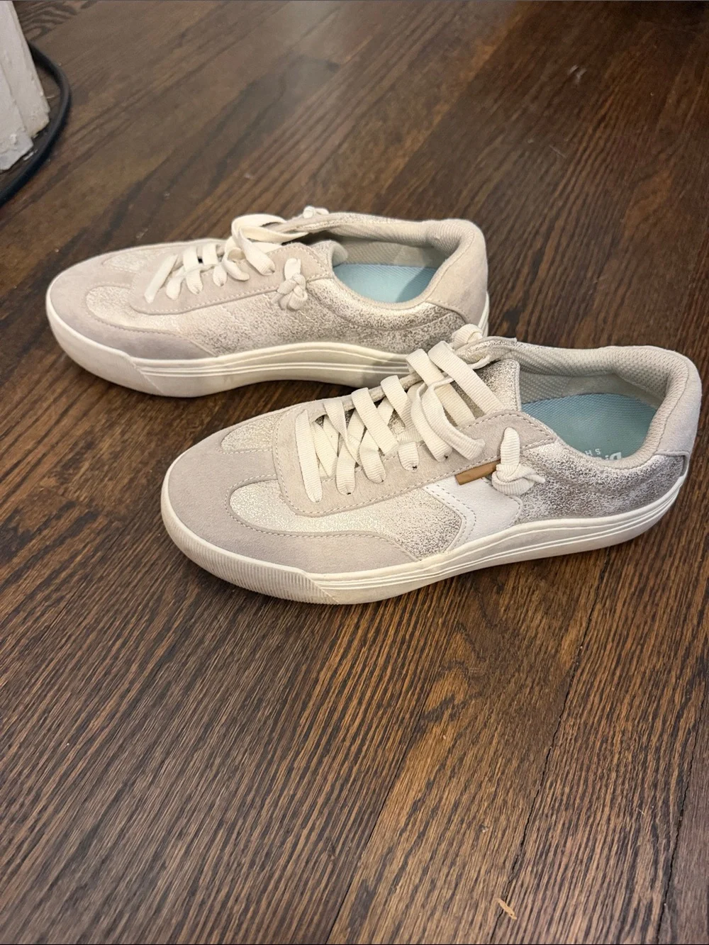 Dr. Scholl's Women's Cream and Silver Lace-Up Fashion Sneakers size 7
